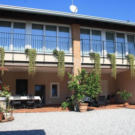 Cascina San Martino Bed & Breakfast Passirano Eksteriør bilde