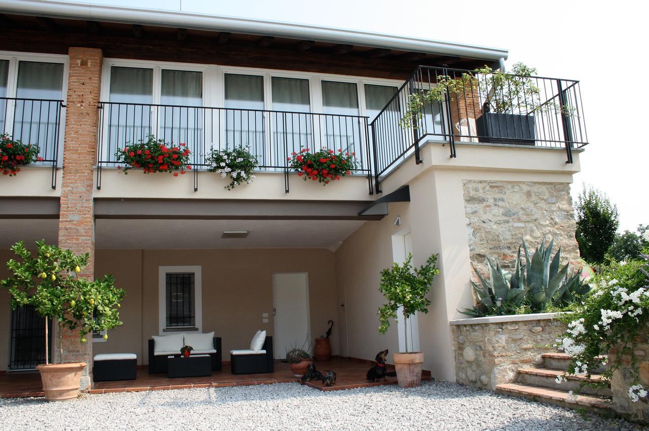Cascina San Martino Bed & Breakfast Passirano Eksteriør bilde