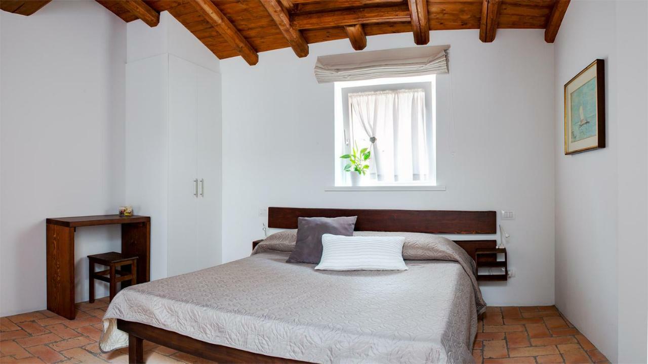 Cascina San Martino Bed & Breakfast Passirano Eksteriør bilde